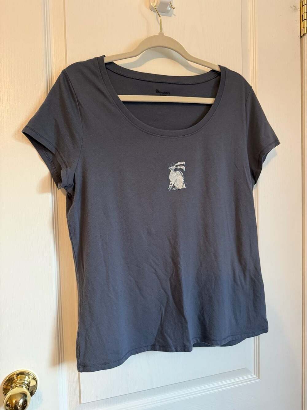 Magic Rabbit Embroidered by Me on a No Boundaries T-Shirt Size XL 16-18 Scoop Ne